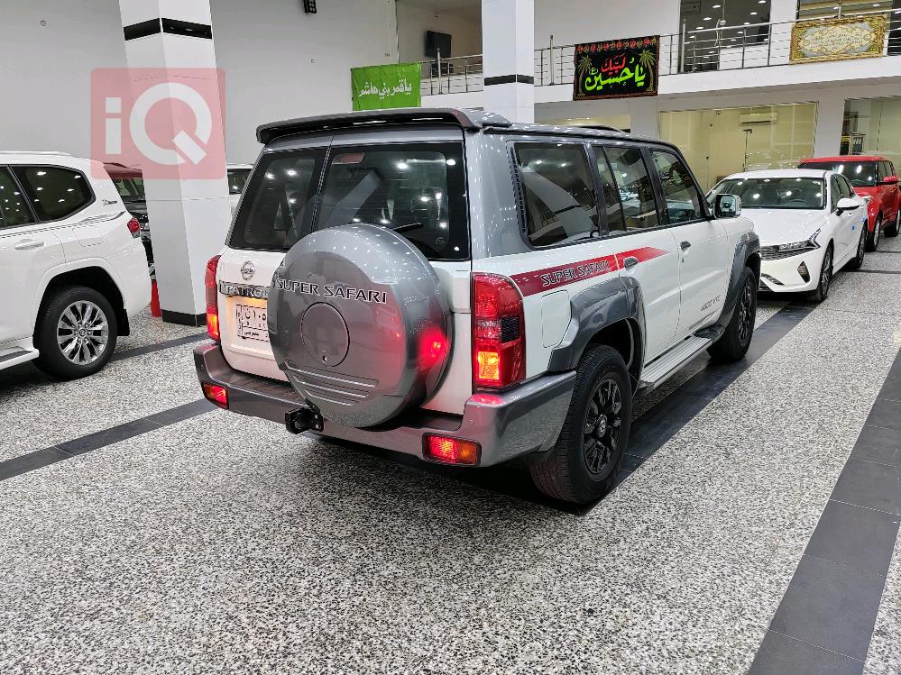 Nissan Patrol Safari